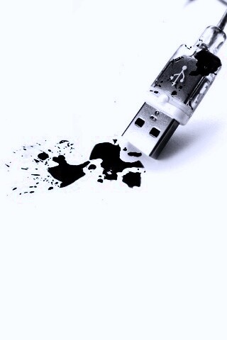 Кровавый usb обои