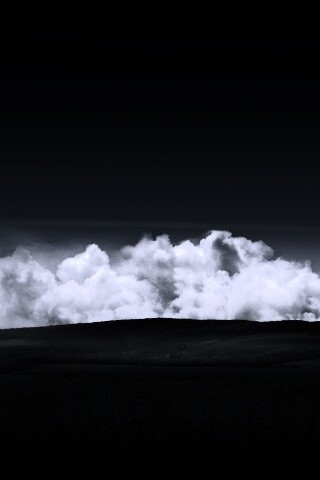 Облака у самой земли обои