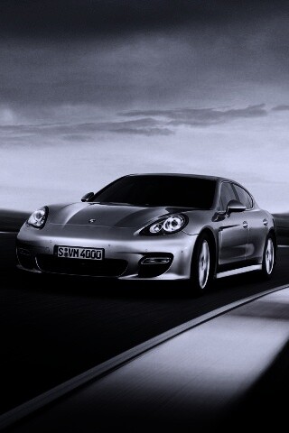 Автомобиль на треке обои