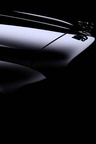 Капот чёрного авто обои