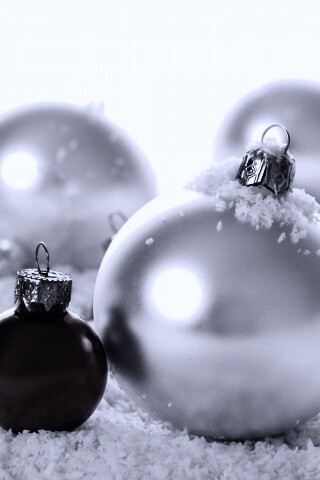 Красно-белые игрушки  обои