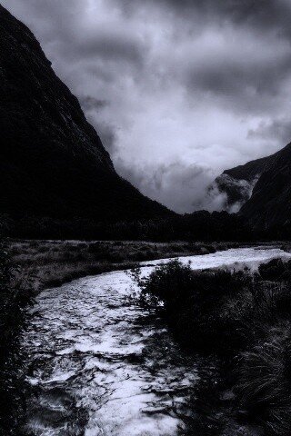 Горная река обои