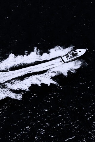 Вид на катер обои