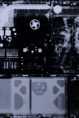 Рентгеновский снимок ноутбука обои