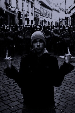 Против системы обои