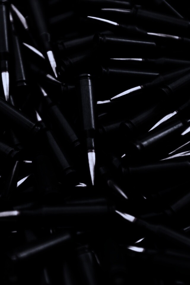Черные патроны обои