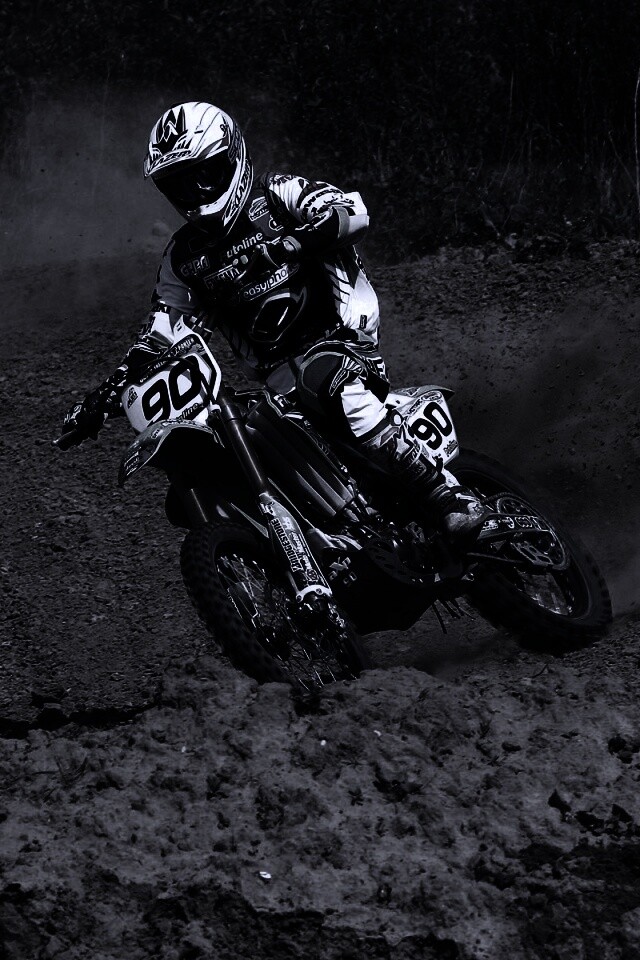 На мототреке обои