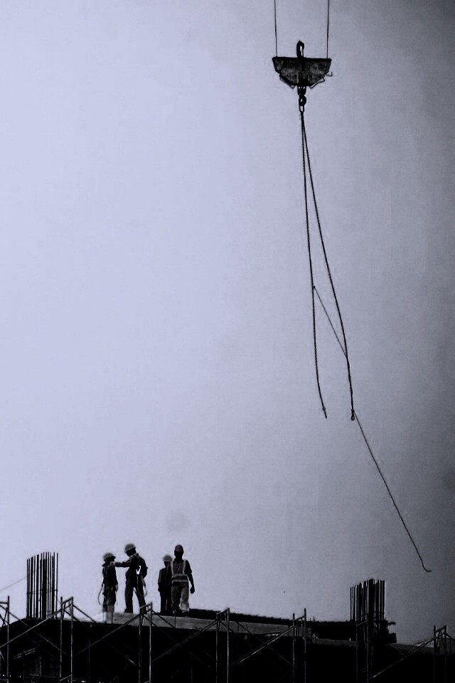 Строители на объекте обои