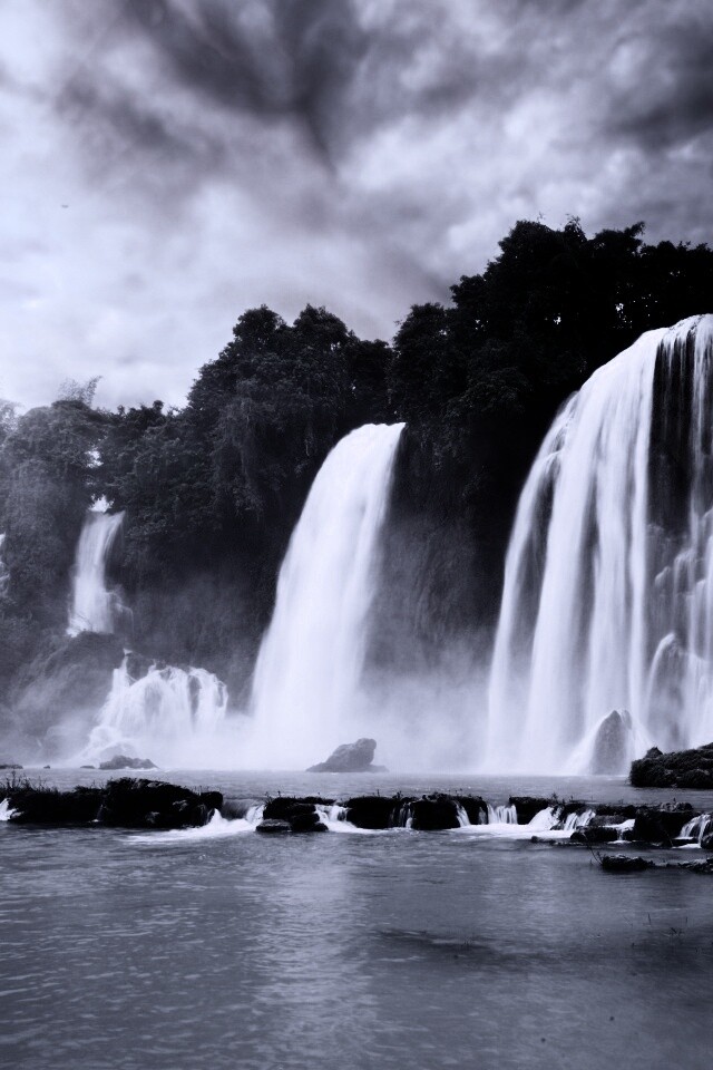 Водопады в джунглях обои