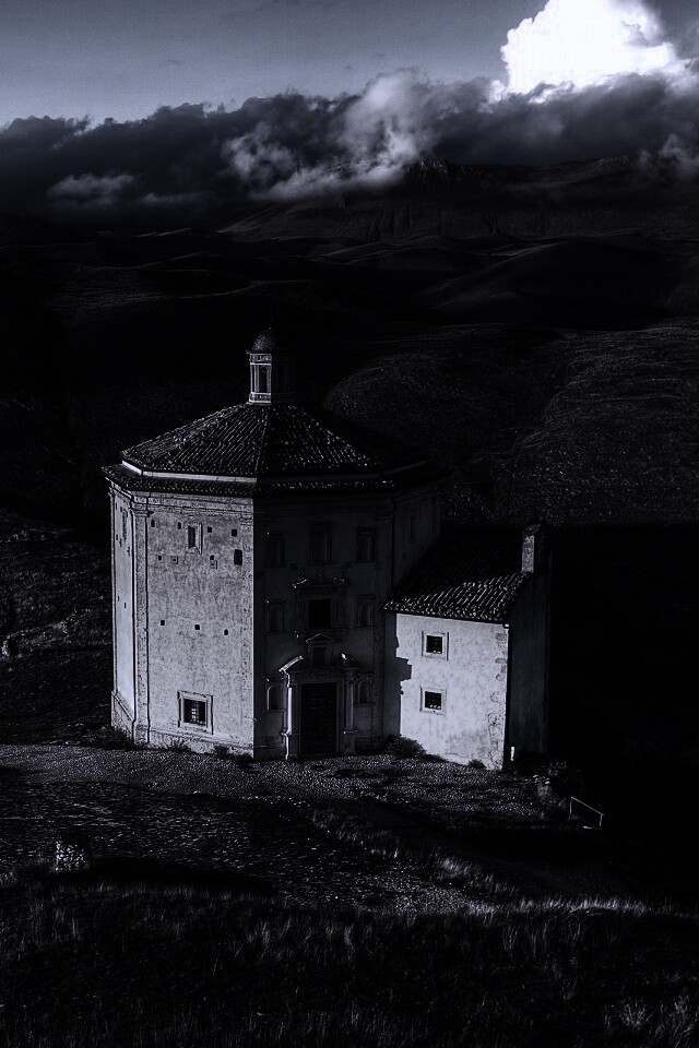 Церковь в Италии обои