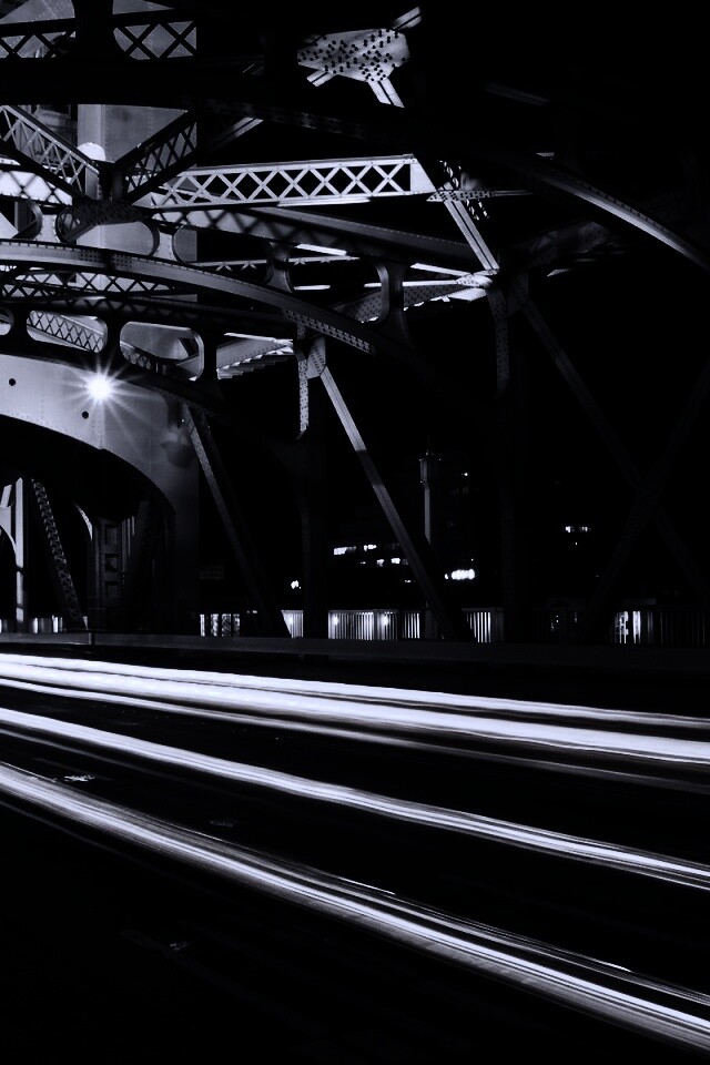 Движение на мосту обои