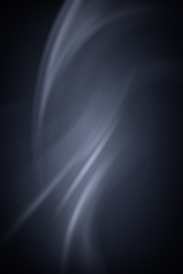 Бледно белые завитки обои