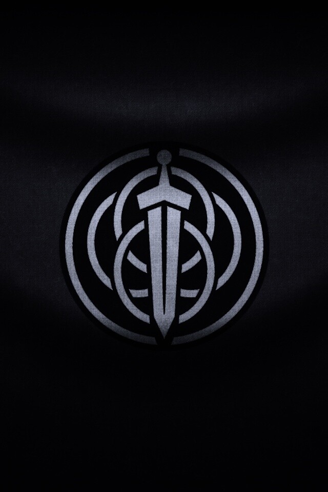 Меч на фоне колец обои