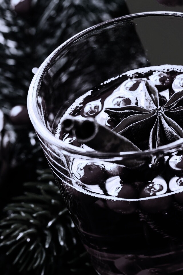 Глинтвейн с палочкой корицы обои