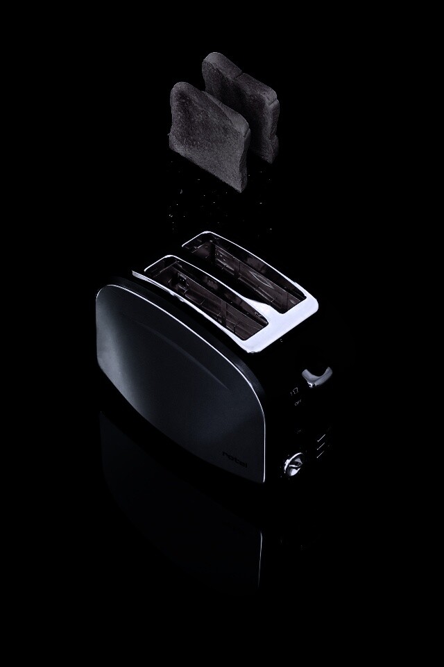 Выстрел из тостера обои