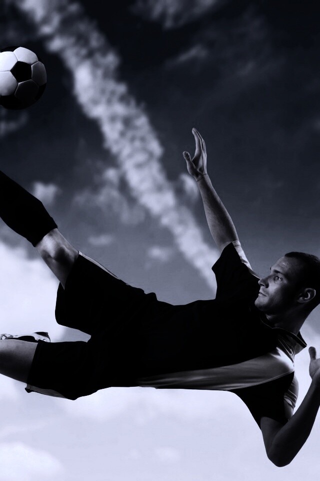 Удар по мячу обои