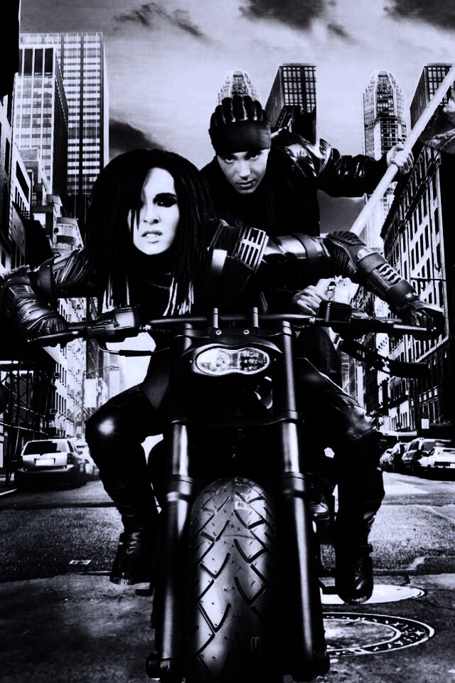 Tokio Hotel на мотоцикле обои