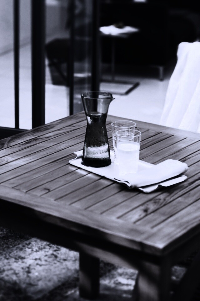 Фужер с водой обои