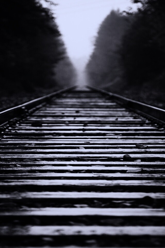 Железная дорога после дождя обои