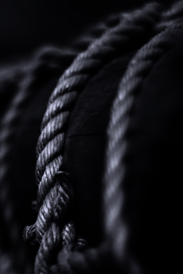 Веревка намотана на мачту обои