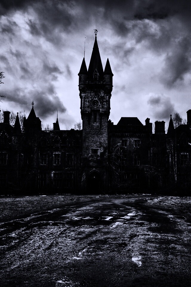 Разрушающийся замок обои