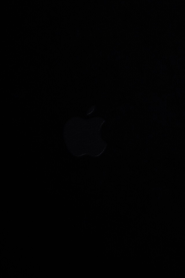 Логотип Apple в дереве обои