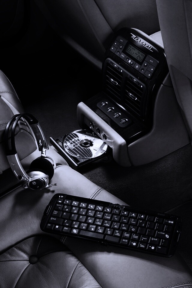 Салон Quattroporte обои