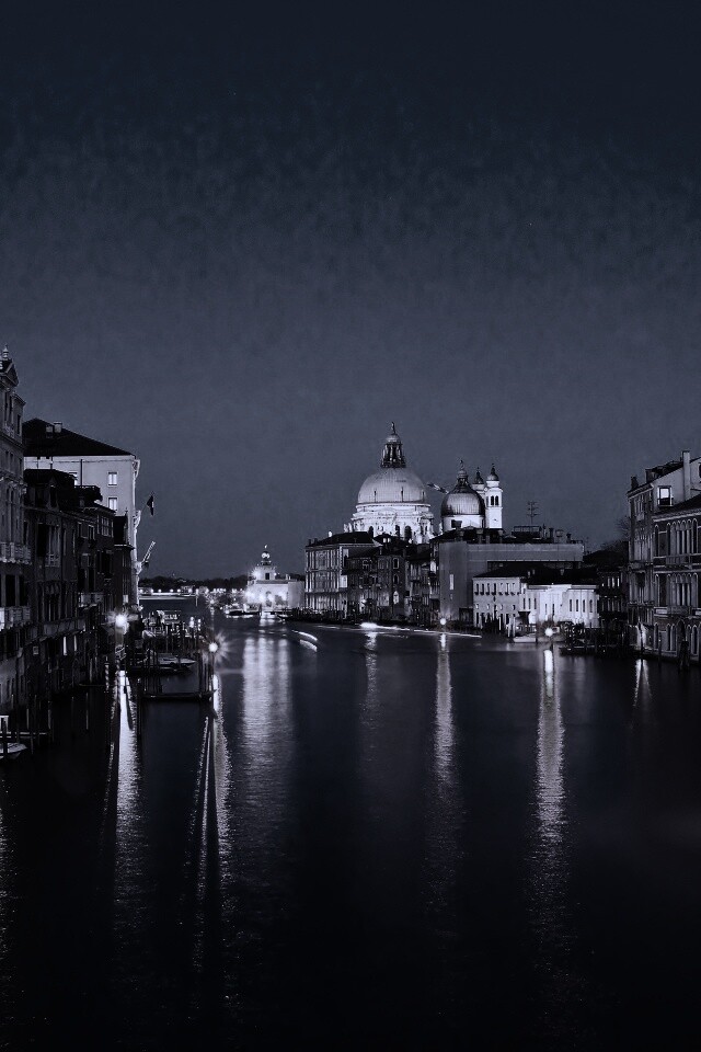 Канал в Венеции обои