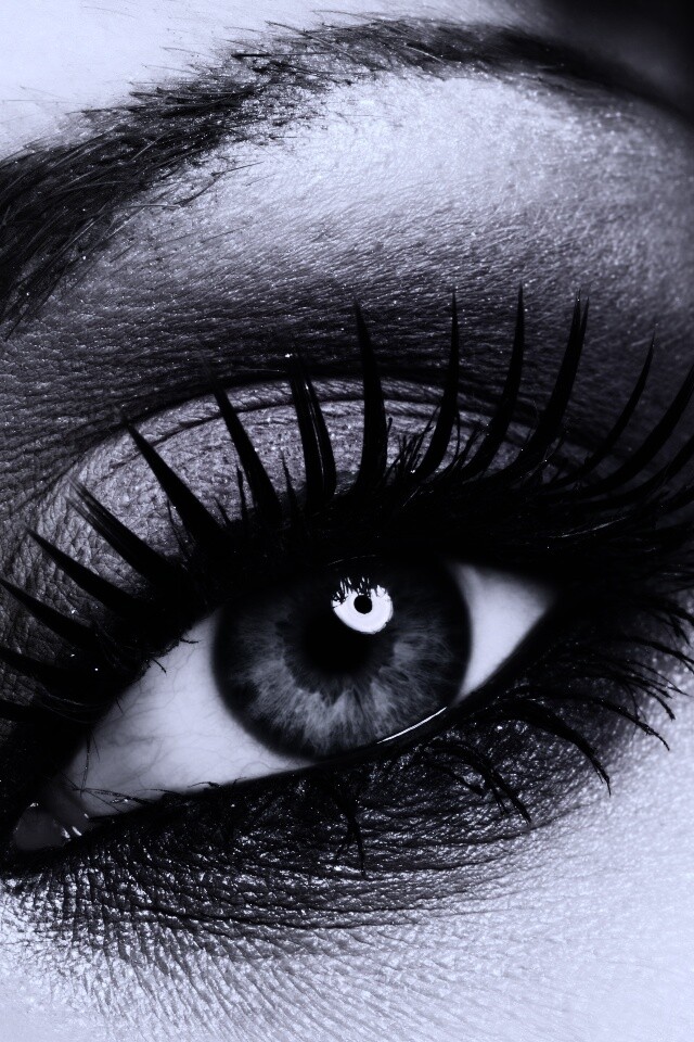 Макияж и цветок обои