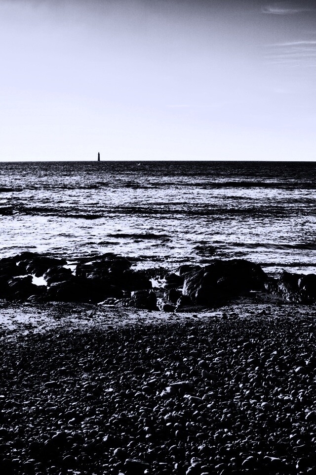 Чёрно-белое фото побережья обои
