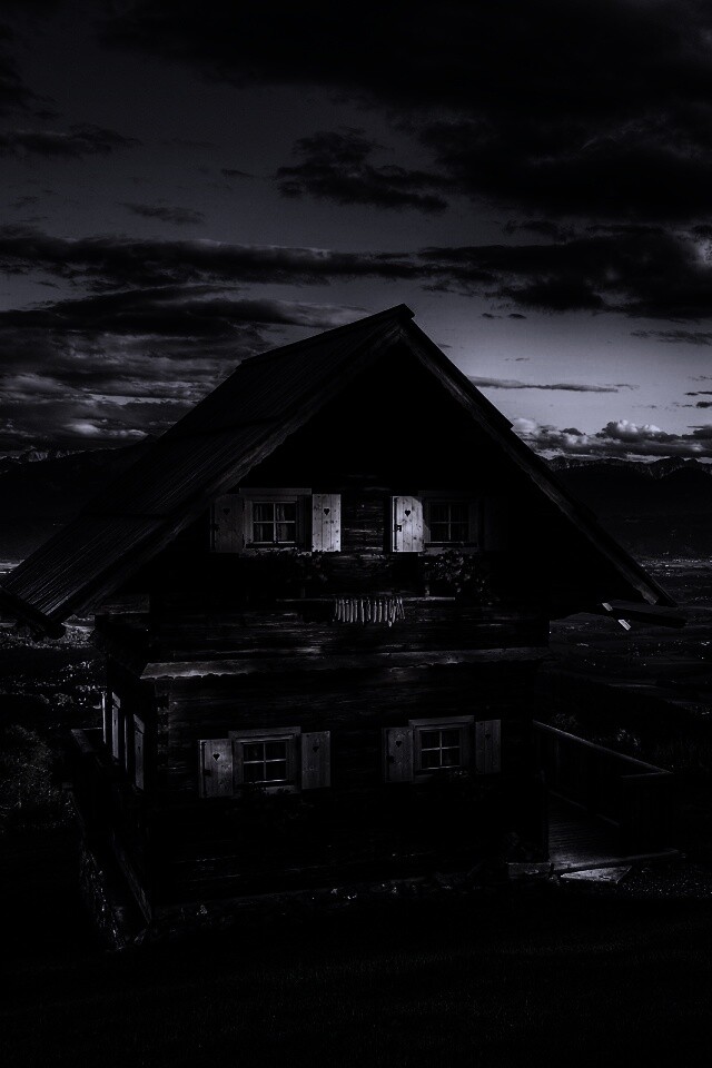 Старенький дом в Австрии обои