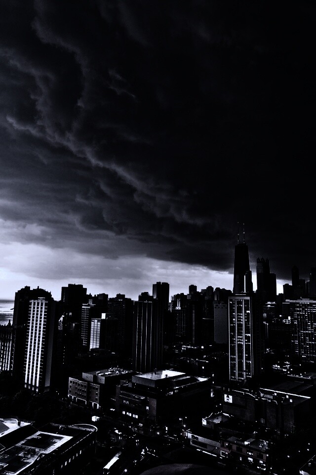 Туча над городом обои