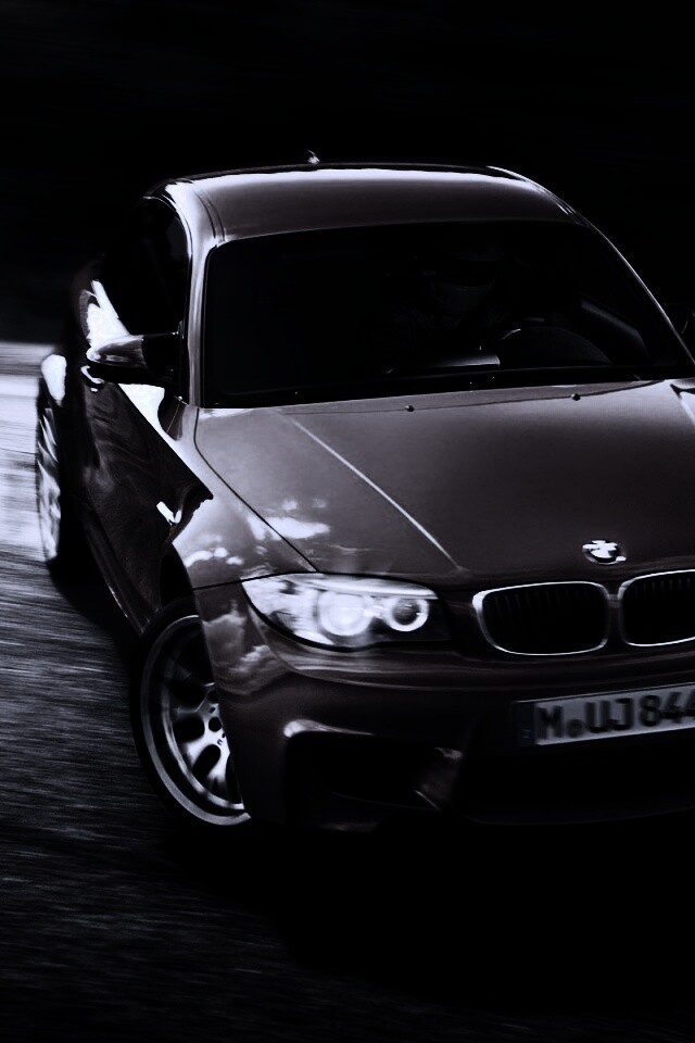 BMW M1 в заносе на треке обои