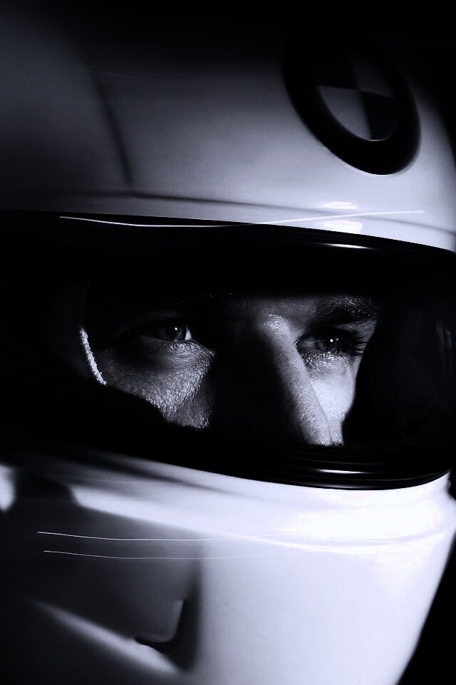 Гонщик BMW обои