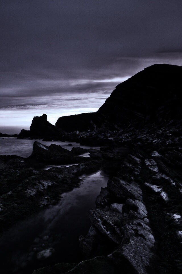 Скалистый берег обои