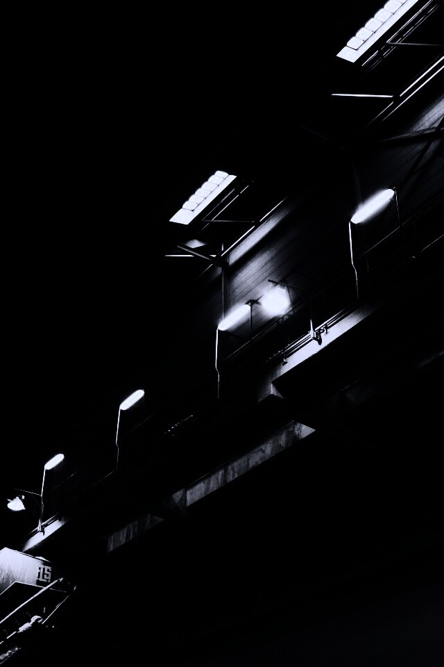 Платформа ночью обои