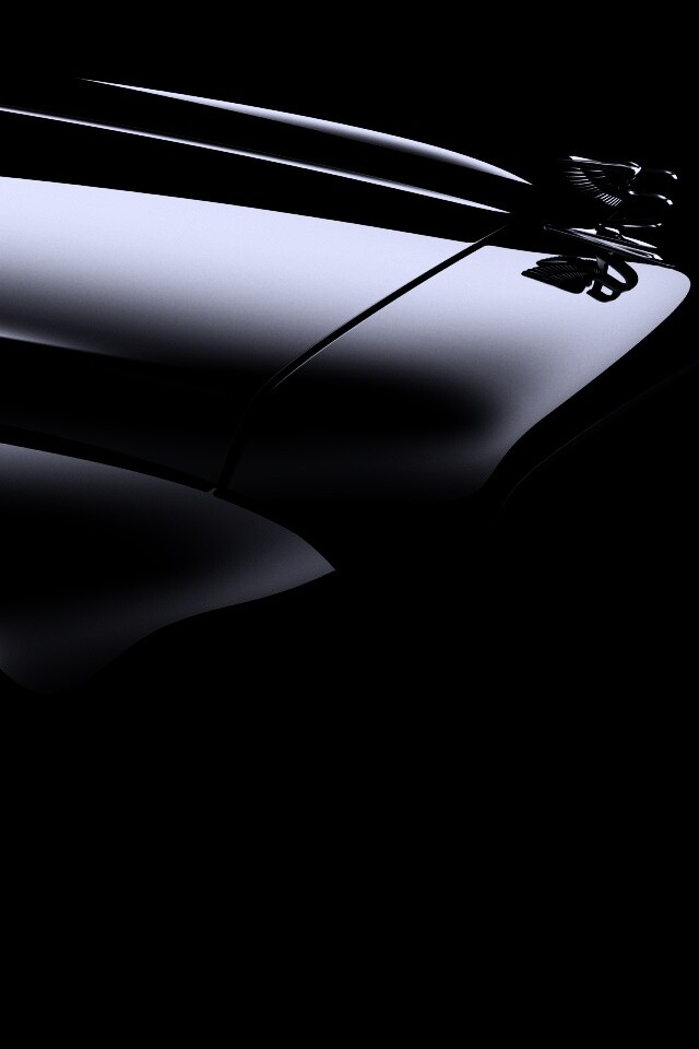 Капот чёрного авто обои