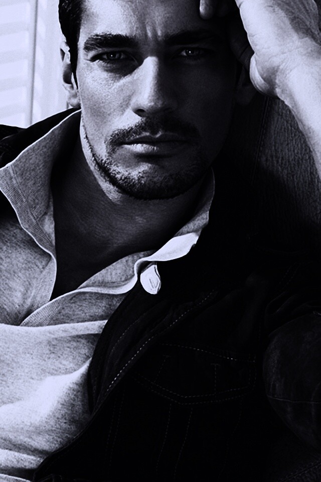 Парень в куртке обои