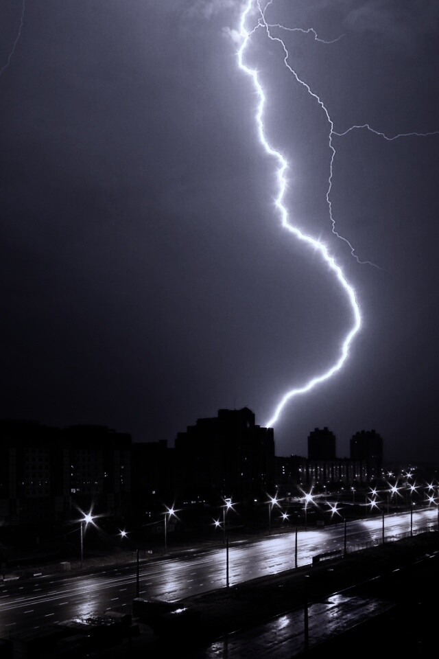 Молния обои