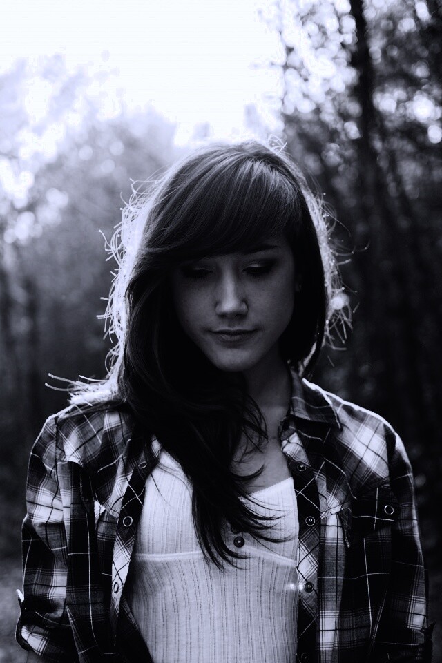 Девушка в парке обои