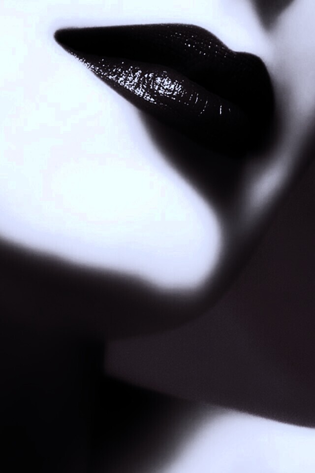 Красные губы обои