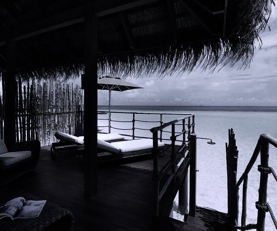 Домик на пляже обои