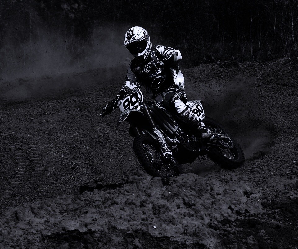 На мототреке обои