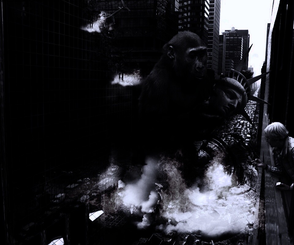 Обезьяна терроизирует Нью-Йорк обои