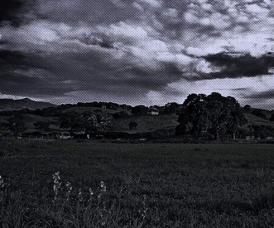 Домик на холмах обои