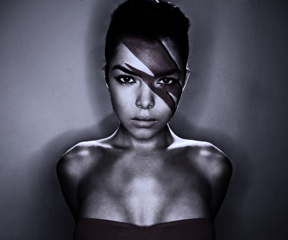 Огненная модель обои