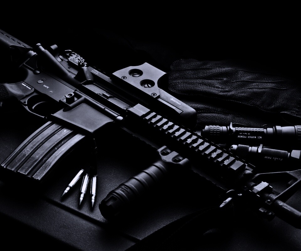 Черный автомат обои