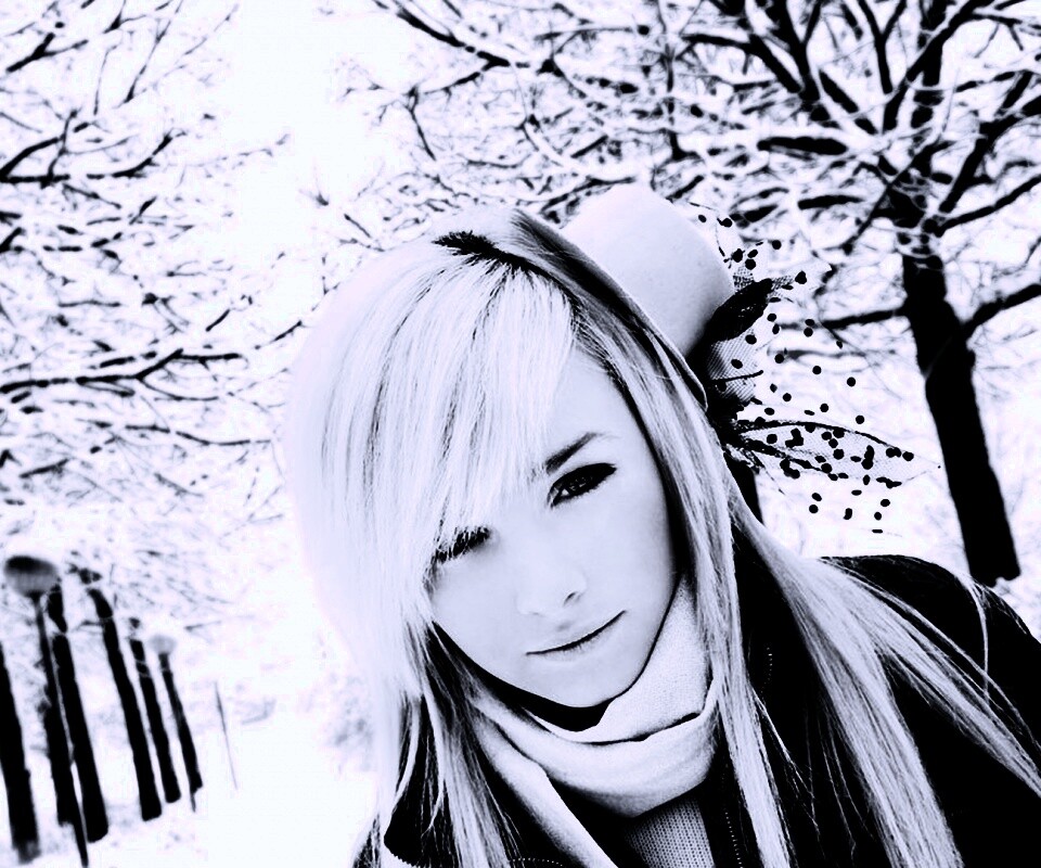 Девушка в белом обои