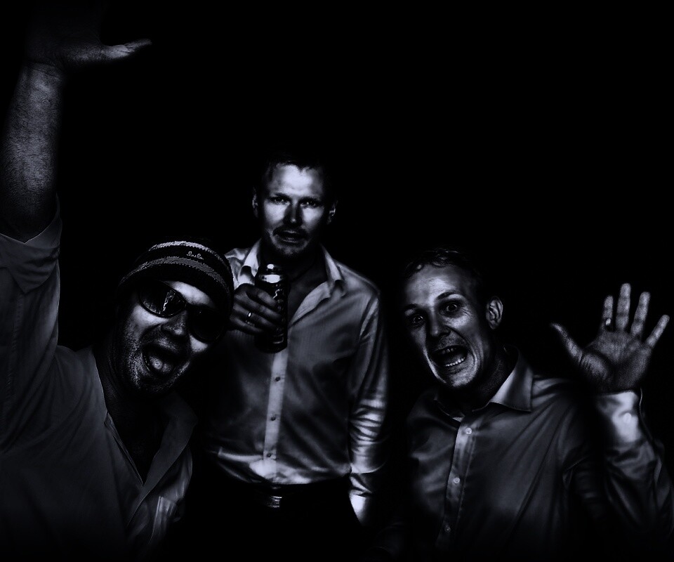 Колоритная тройка обои