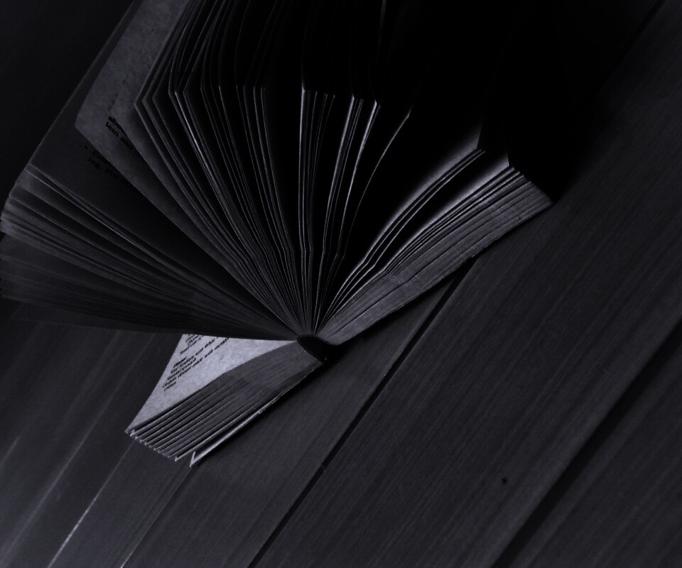 Раскрытая книга обои